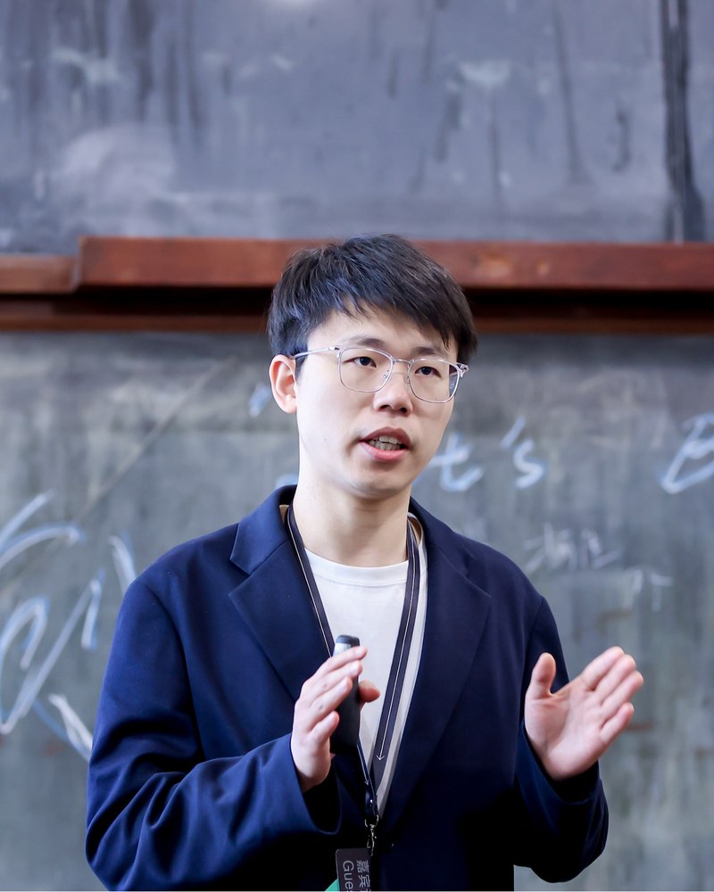 邱懿武 · 永乐教育创始人 · 主导师